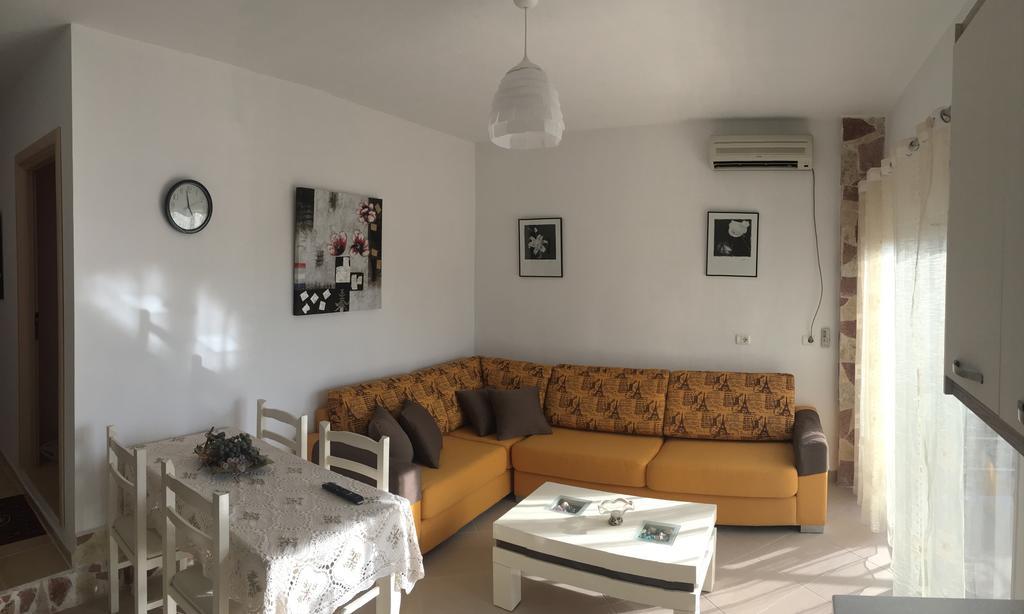 Santa Quaranta View Appartamento Sarandë Esterno foto